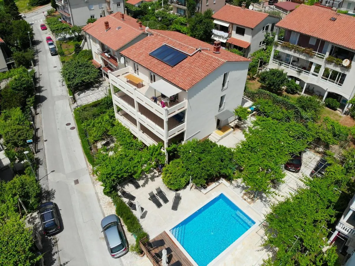 Apartment Petrinic V Pula